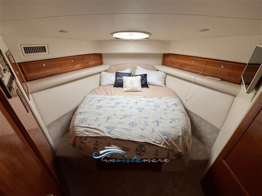 Riviera 40  camera V prua
