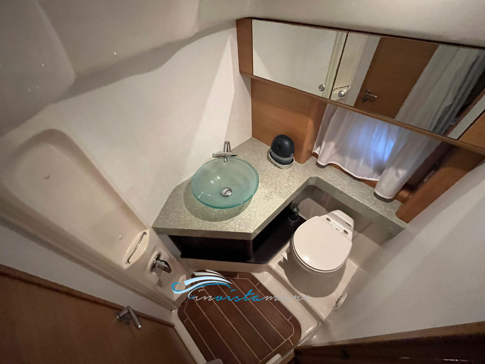 Cranchi 43 bagno