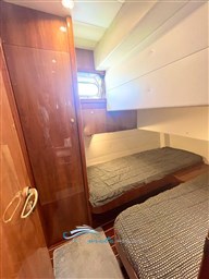 CAYMAN 38 CAMERA DOPPIA