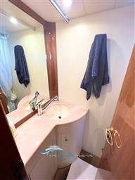 CAYMAN 38 BAGNO