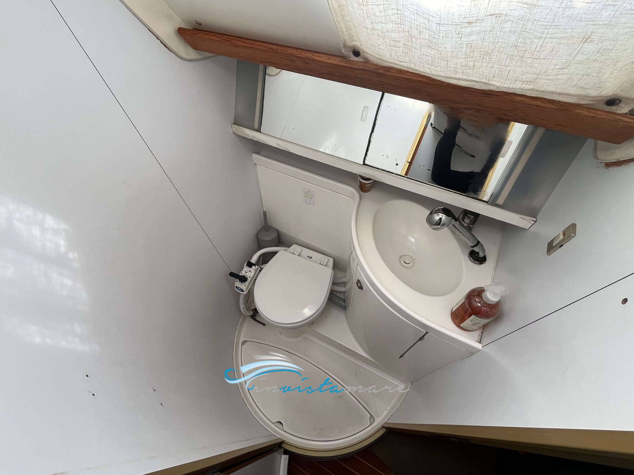 Odyssey 36 bagno
