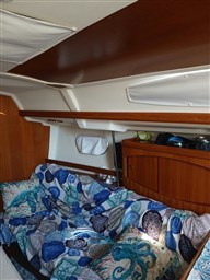 Sun Odyssey  divano letto