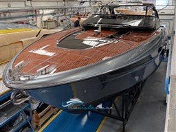 Riva 48 esterno 2