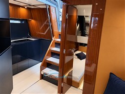 Riva 48  corridoio