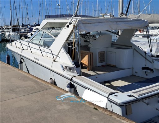 Bertram 38 esterno 3