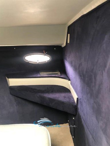 Bertram 38 interno
