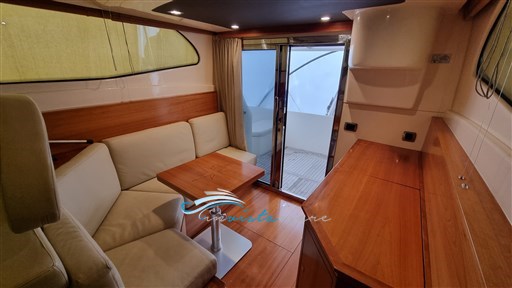Intermare 33 dinette 2