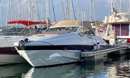 Cantieri Dell'Adriatico Pershing 38