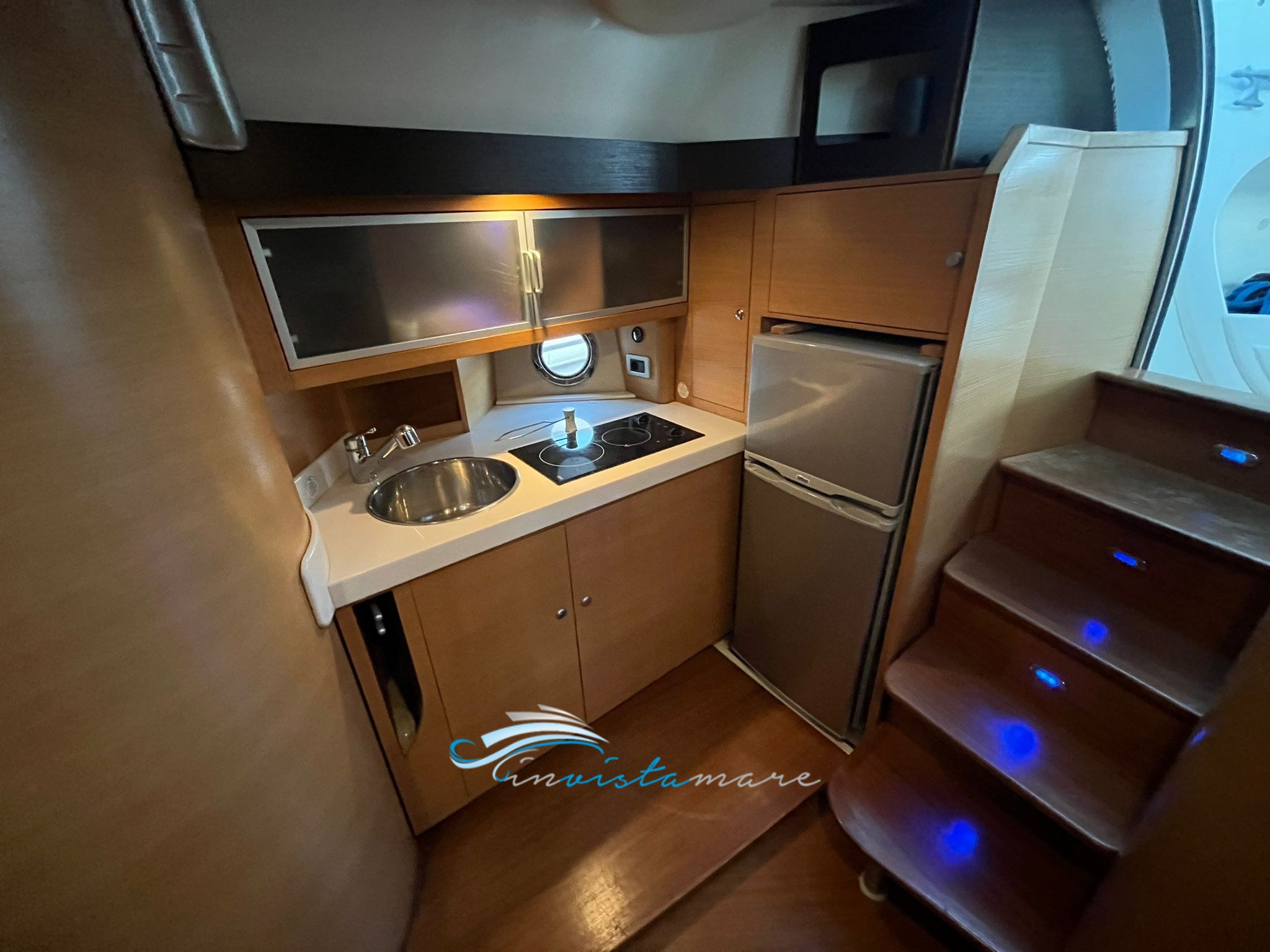 Cranchi 43 cucina