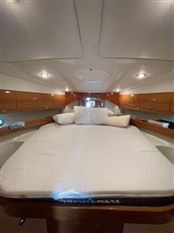 Mira 40 camera V prua