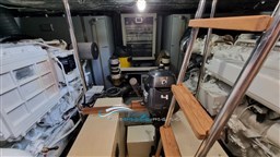 Apreamare 54 sala motori 2