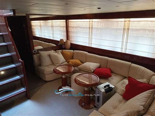 Mangusta 72 dinette 1