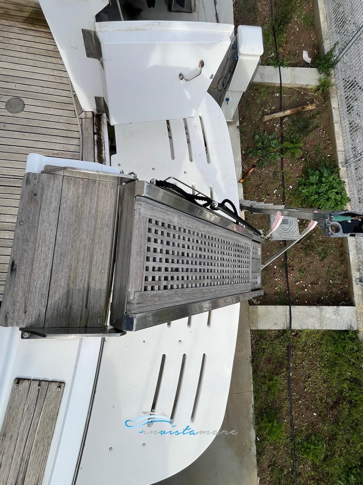 Hatteras 43  passerella