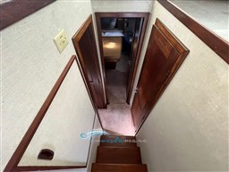 Hatteras 43  ingresso