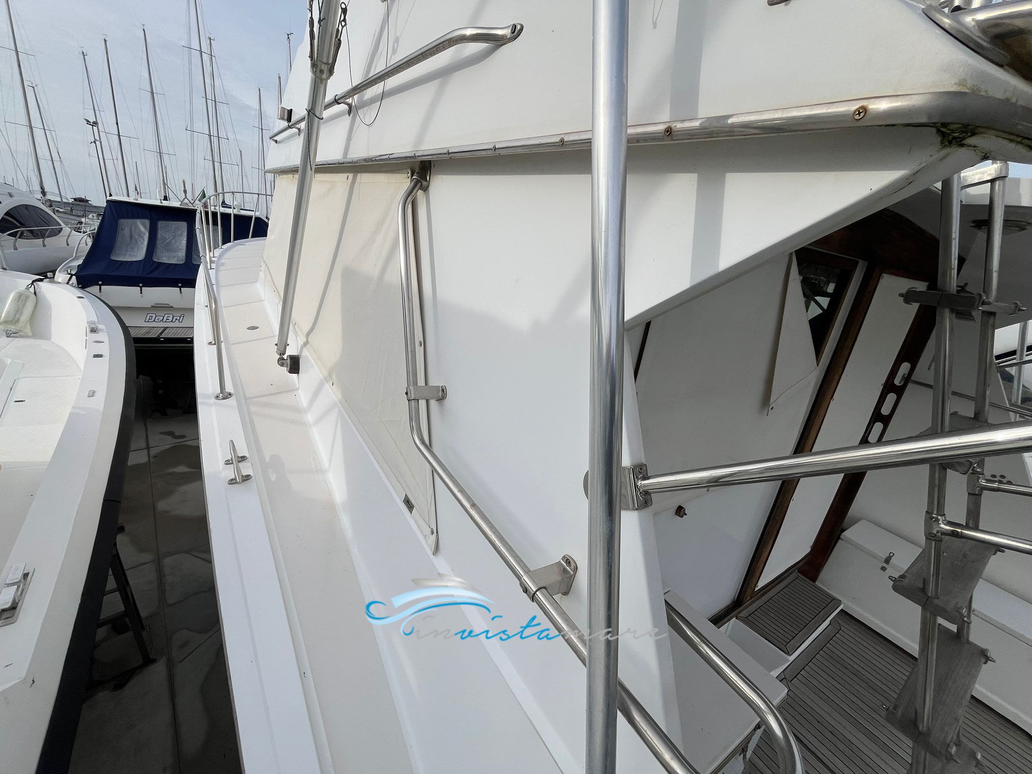 Hatteras 43  camminamenti