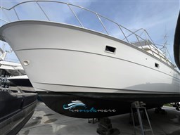 Hatteras 43  esterno 1