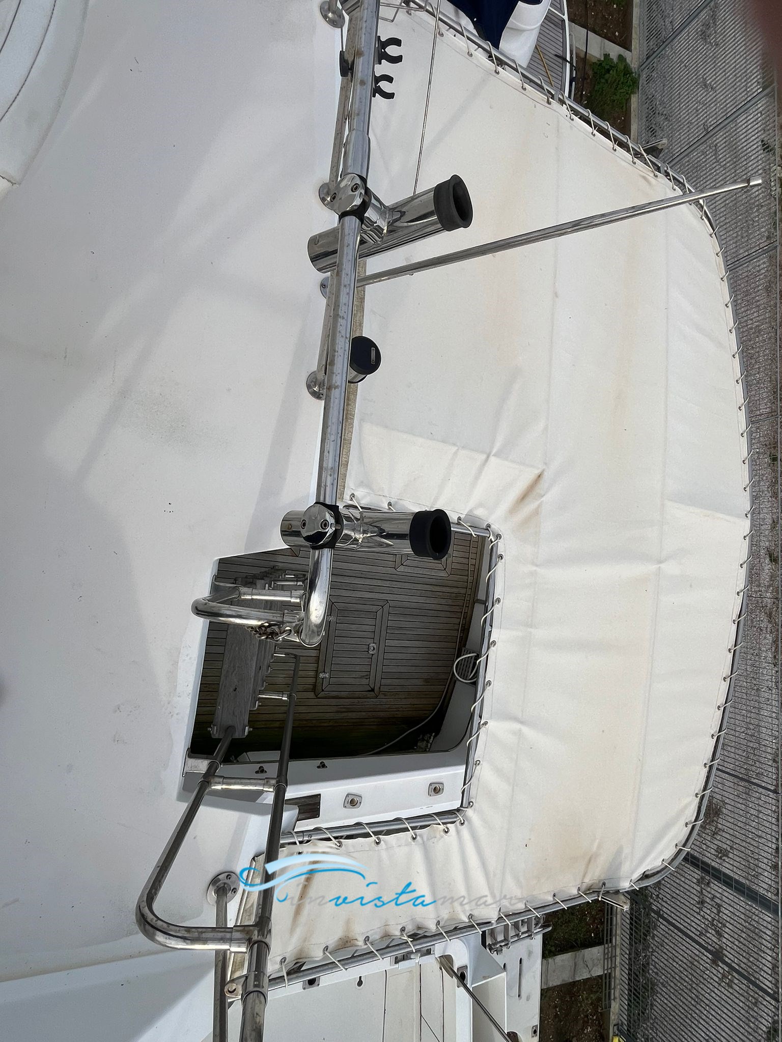 Hatteras 43  particolare (2)