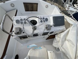 Hatteras 43  guida esterna