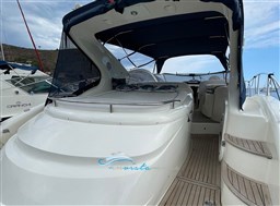 visione poppa con tendalino aperto