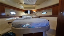 Intermare 33 camera a v prua
