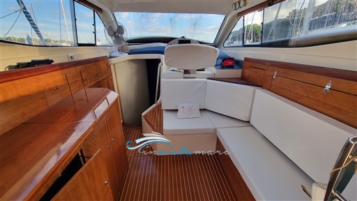 Intermare 33 dinette 2