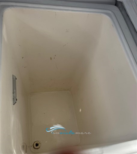 Hatteras 50 vasca