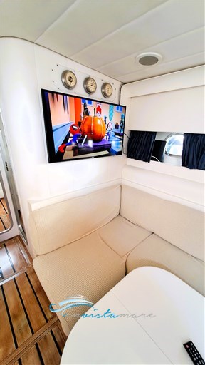 Baia B 50 tv interno