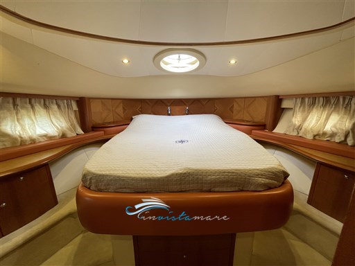 Aicon 56  camera armatore