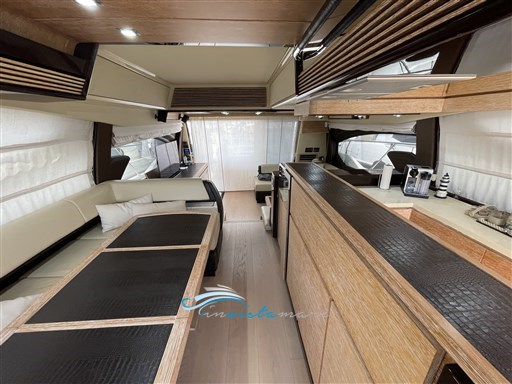 Az 64 dinette 1