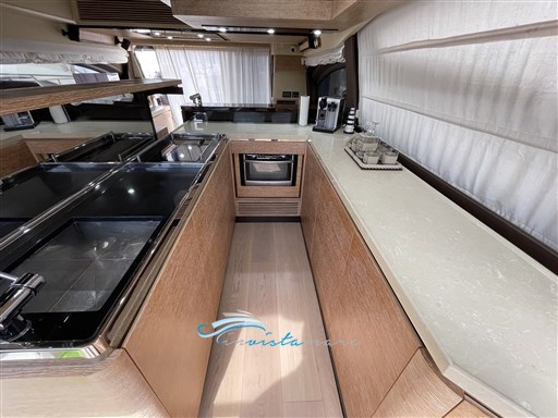 Az 64 cucina