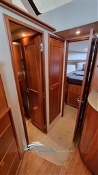 Silverton 36  entrata camere