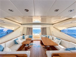 Leopard 24 dinette