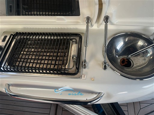 Cranchi 43 bbq