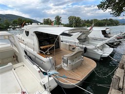 Blue Navy 430 esterna