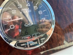 Sea Ray 335 contaore