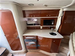 Sea Ray 335 cucina
