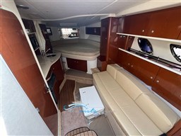Sea Ray 335 interno