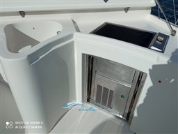 Ferretti 62 cucina esterna