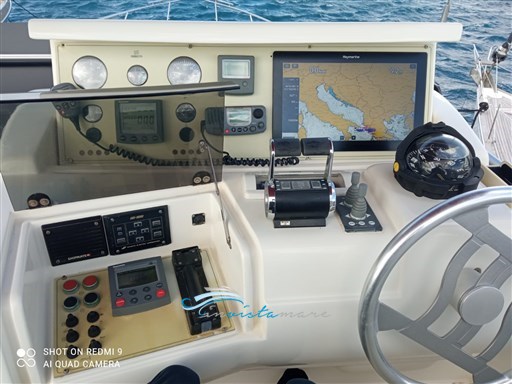 Ferretti 62 guida fly