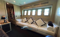 Mangusta 92 divano camera