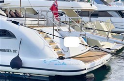 Mangusta 92 passerella