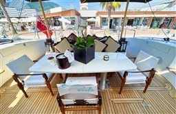 Mangusta 92 tavolo pozzetto 1