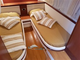 2Aqva 54  camera doppia