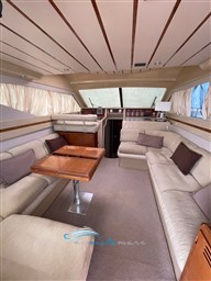 Ferretti 120 salone