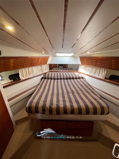 Ferretti 120 camera matr