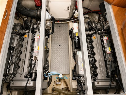 Intermare 43 motori