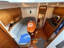 Mira 34 panoramica interno