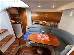 Mira 34 dinette