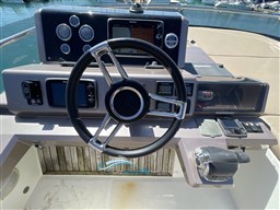 Galeon 550 guida fly