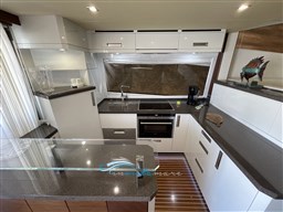 Galeon 550 cucina